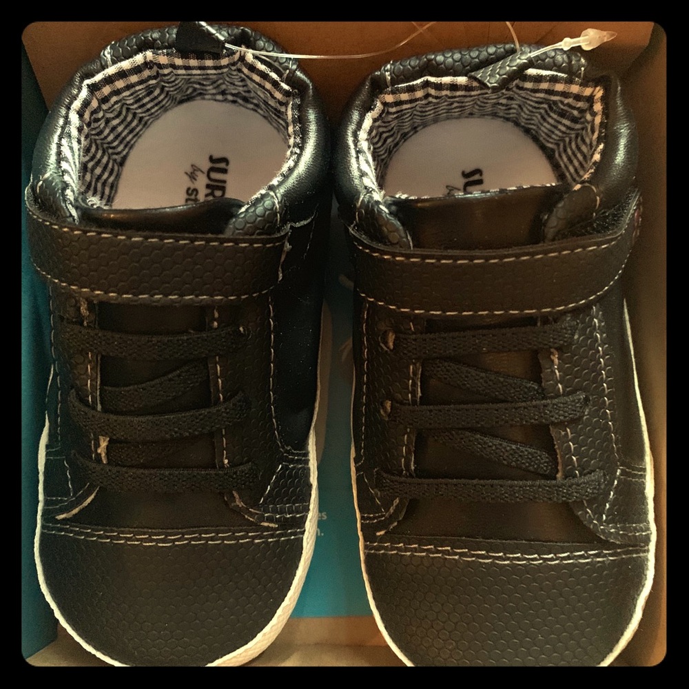 New in box stride rite shoes